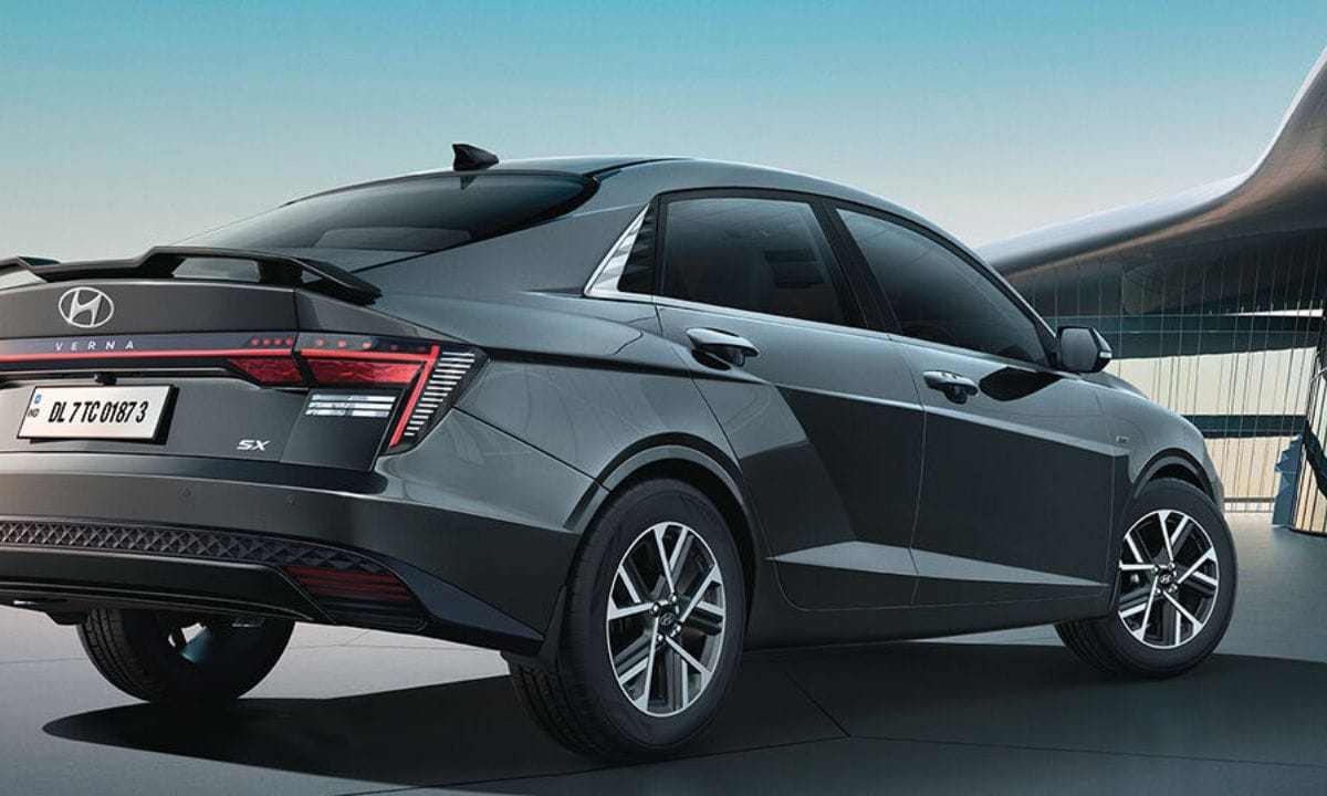 Hyundai Verna SX+ लॉन्च: अब मिलेगा लग्ज़री फीचर्स का तगड़ा कॉम्बो!